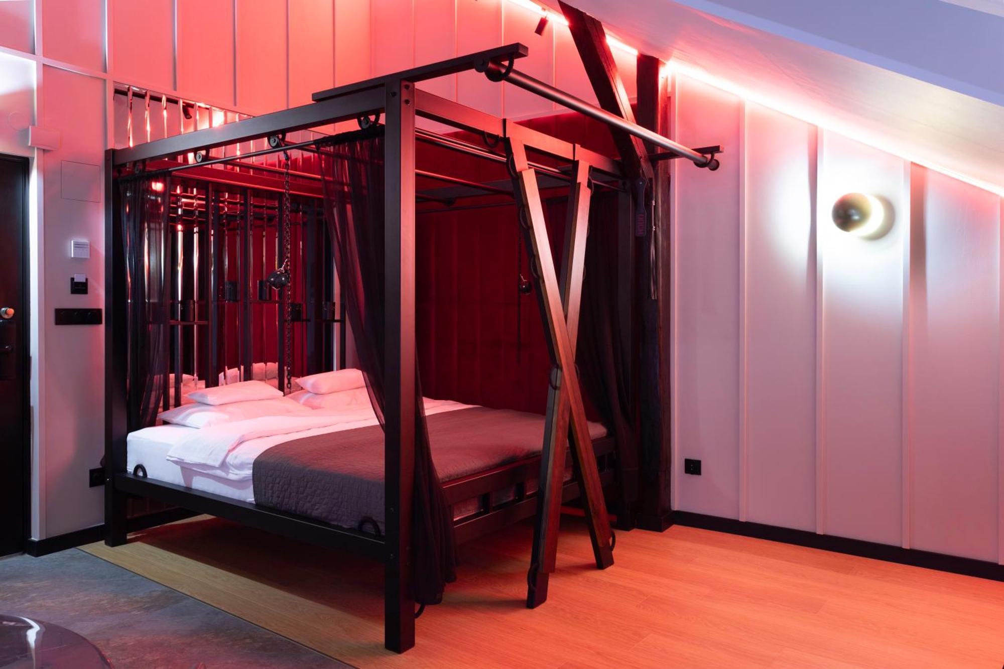Exclusive Bdsm - Adults Only Cracovia